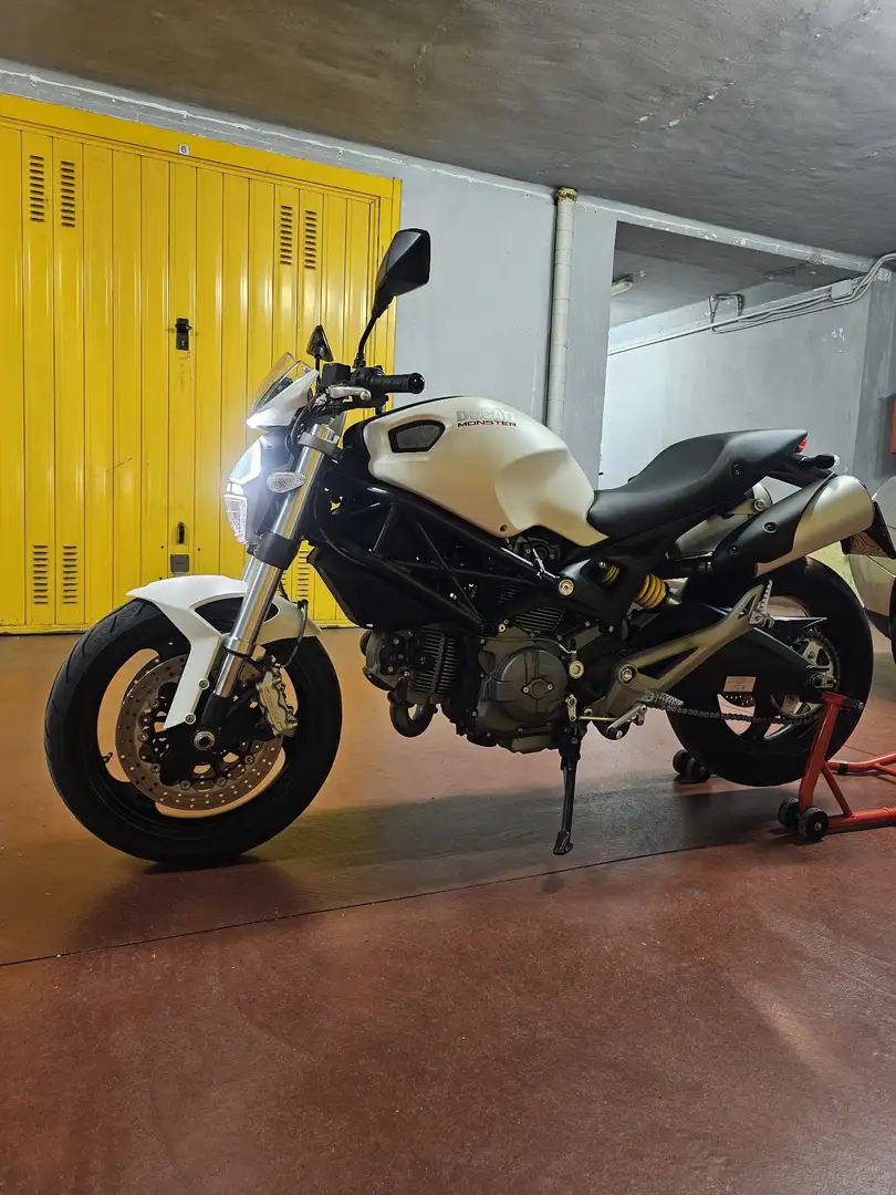 Ducati Monster 696 + ABS Alb - 2