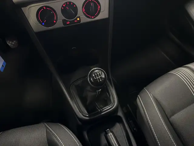 Volkswagen Polo view 10