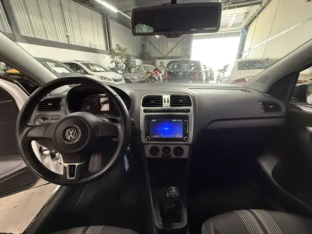 Volkswagen Polo view 7