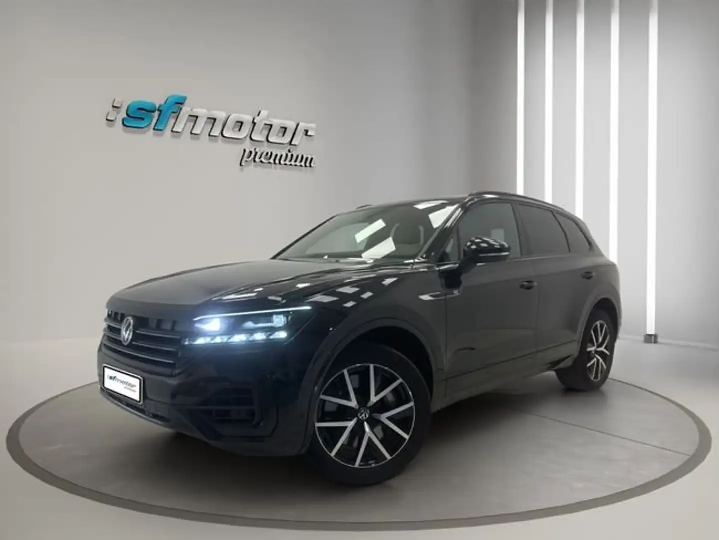 Volkswagen Touareg Hybrid 3.0 TSI 380 CV Tiptronic 8 vel. Noir - 1