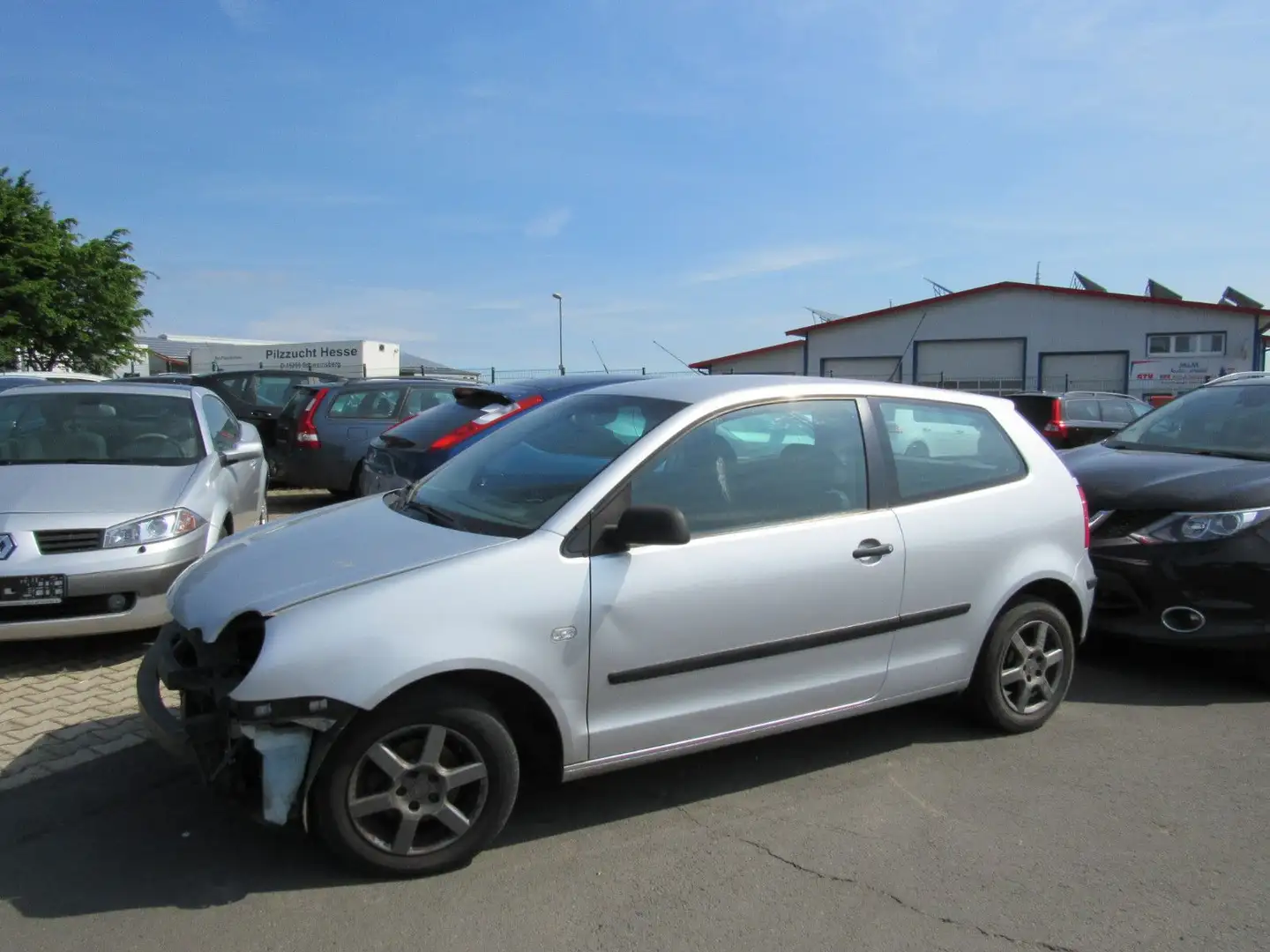 Volkswagen Polo IV, MOTOR OK! Plateado - 2