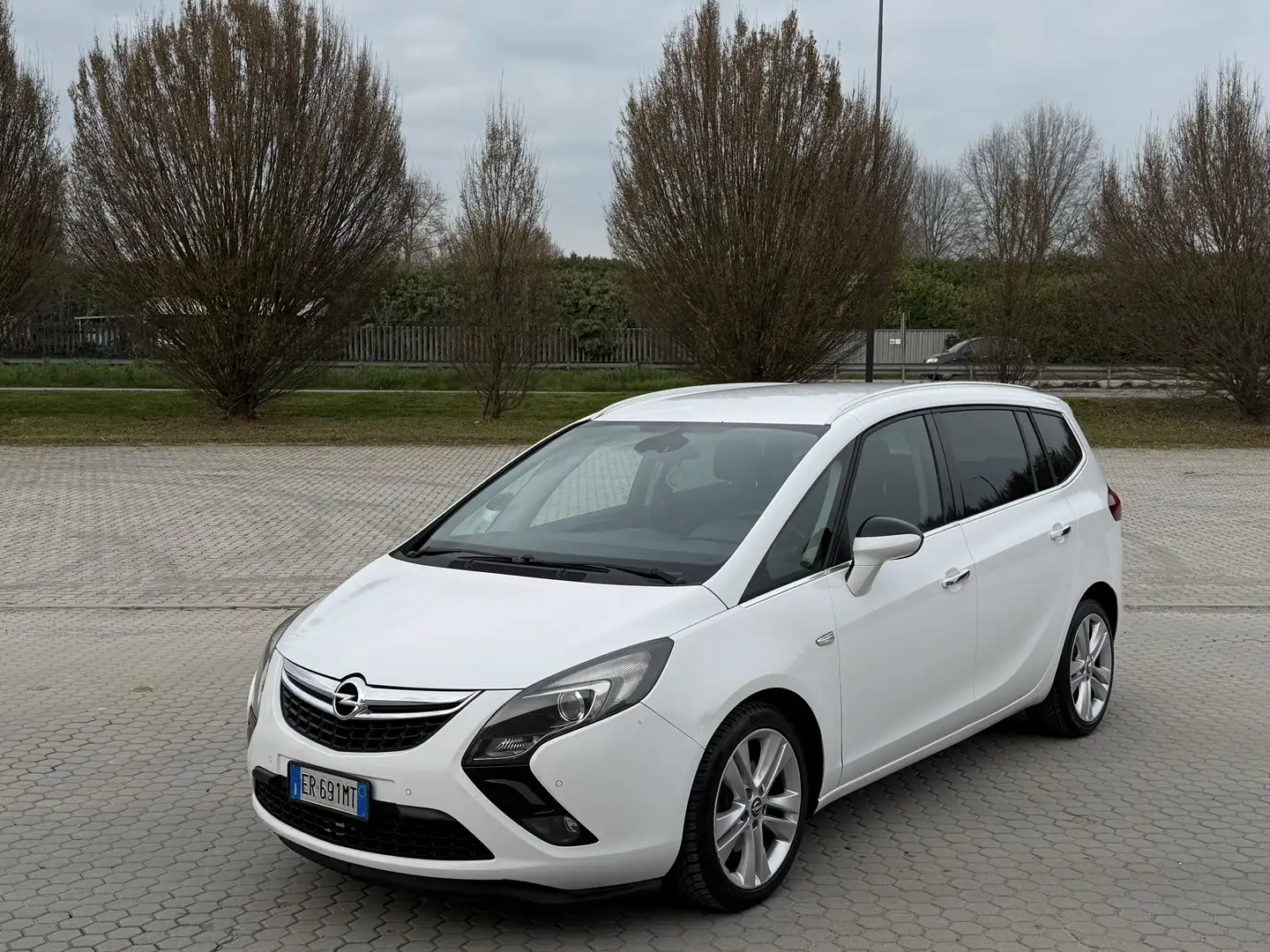 Opel Zafira Tourer 1.4 t Cosmo Gpl-tech 140cv - 1