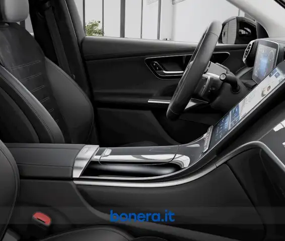Mercedes-Benz GLC view 7