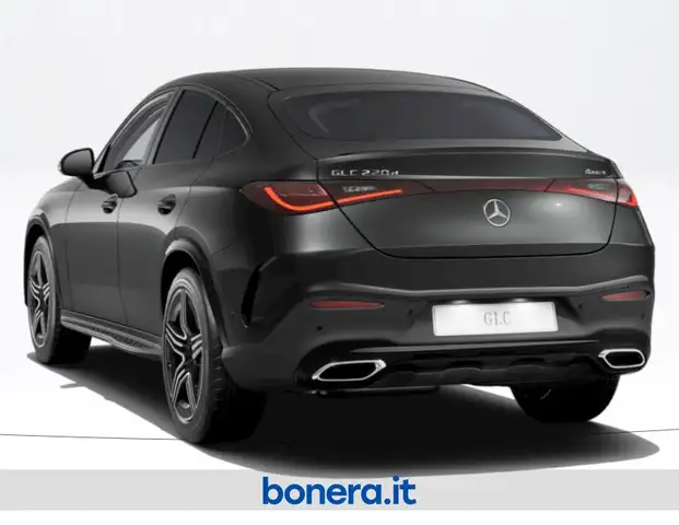 Mercedes-Benz GLC view 4