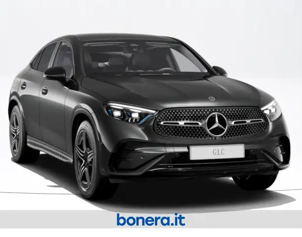 Mercedes-Benz GLC view 2