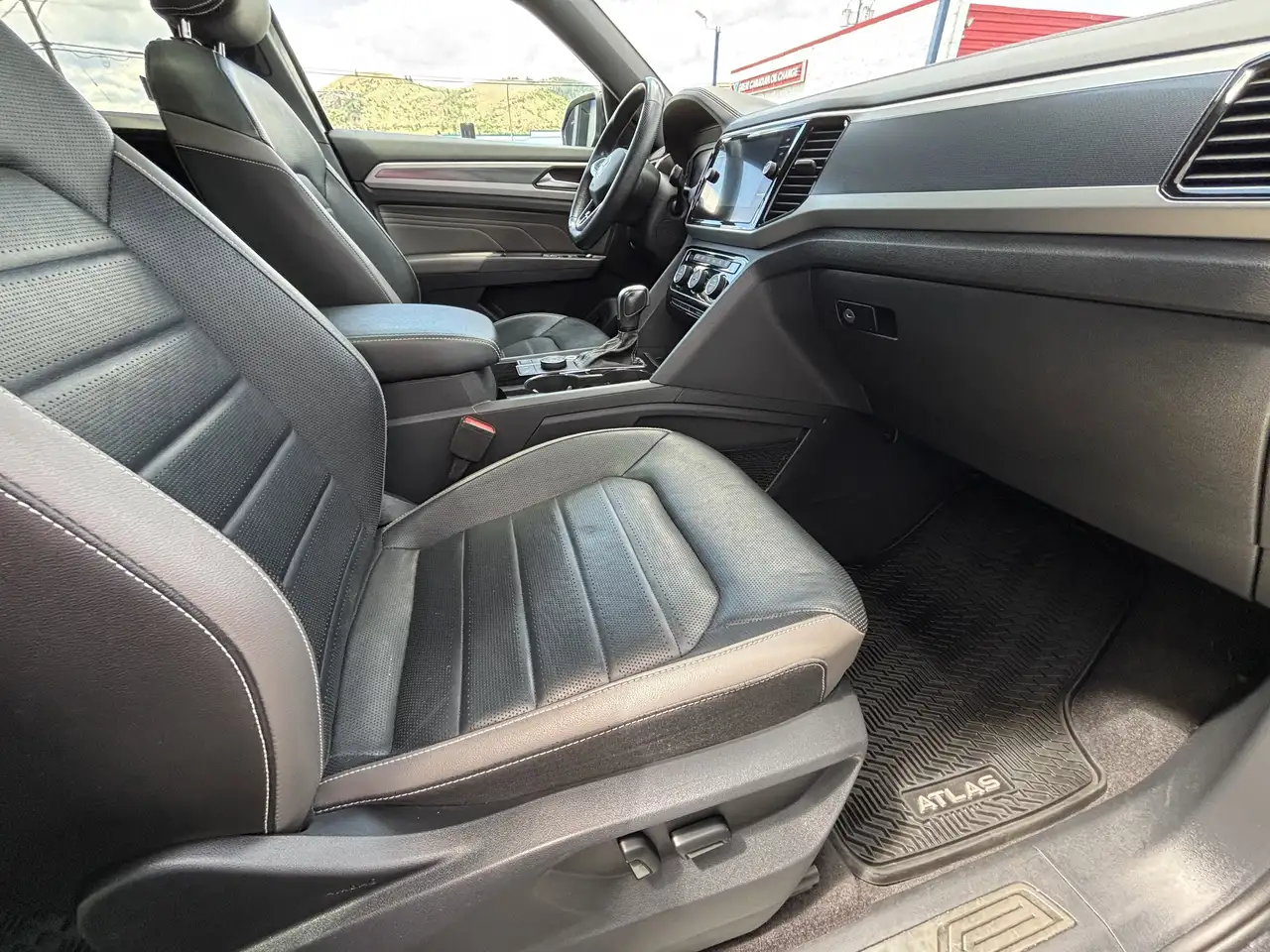 Volkswagen Atlas снимка Volkswagen Atlas