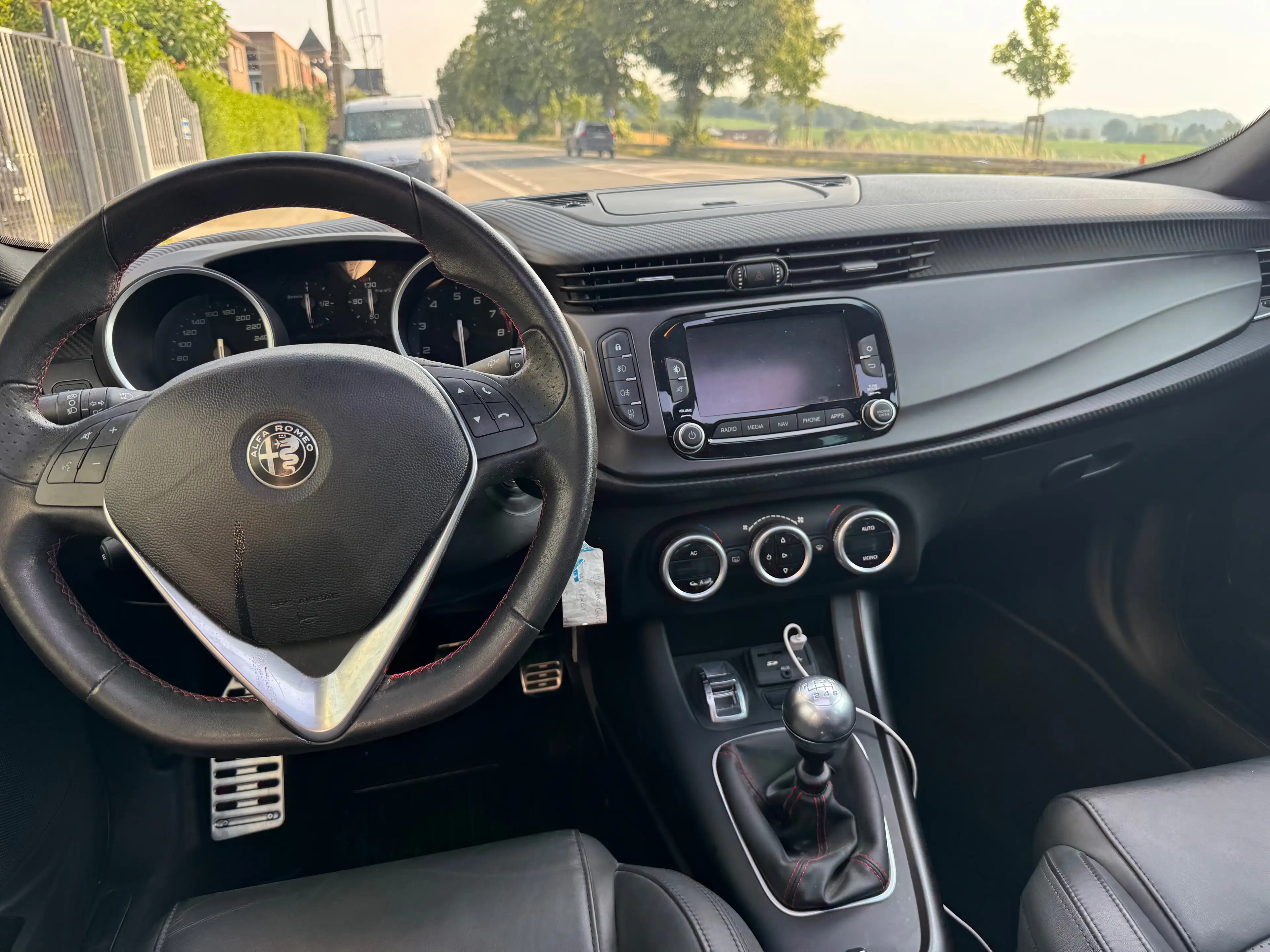 Alfa Romeo Giulietta Giulietta 1.4 sport garantie 1 an — photo 12