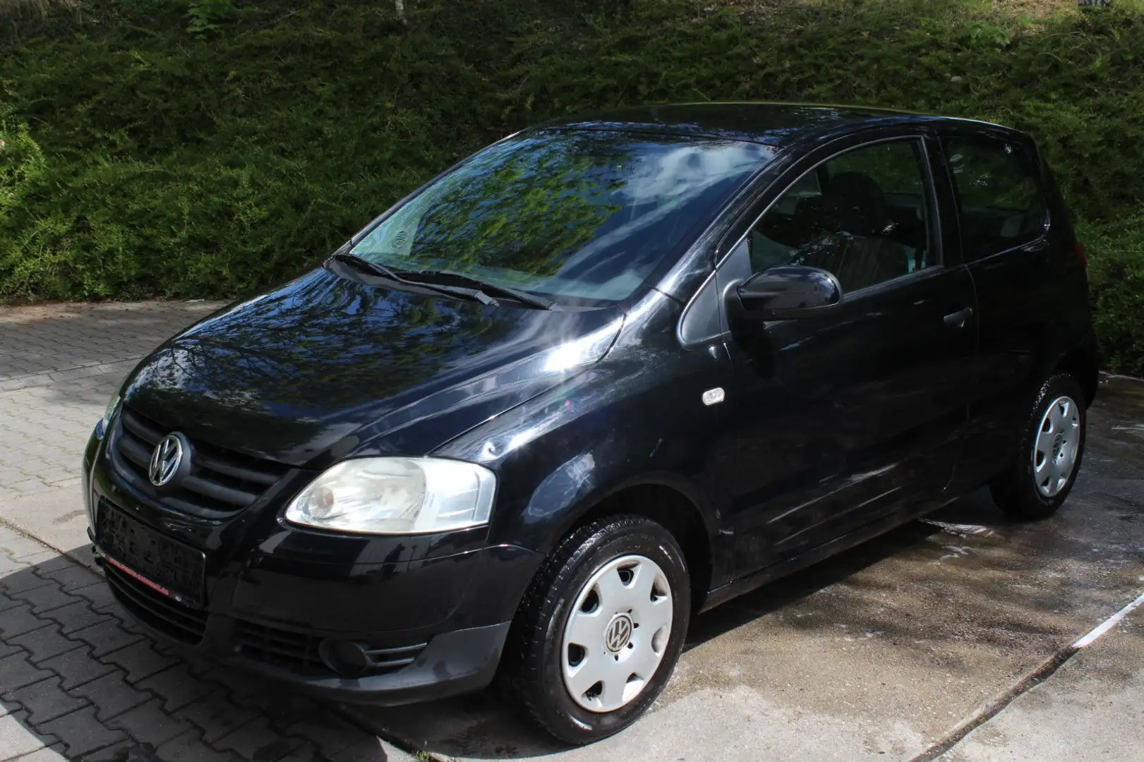 Volkswagen Fox Basis Schwarz - 2