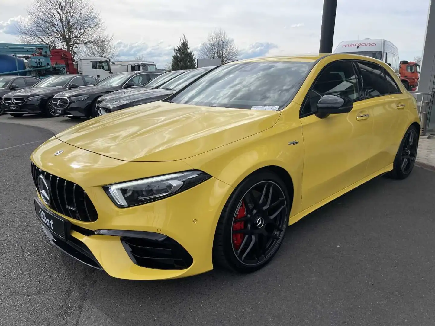 Mercedes-Benz A 45 AMG A 45 S AMG PerfSitz+Night+PAGA+RIDE +19' Jaune - 2