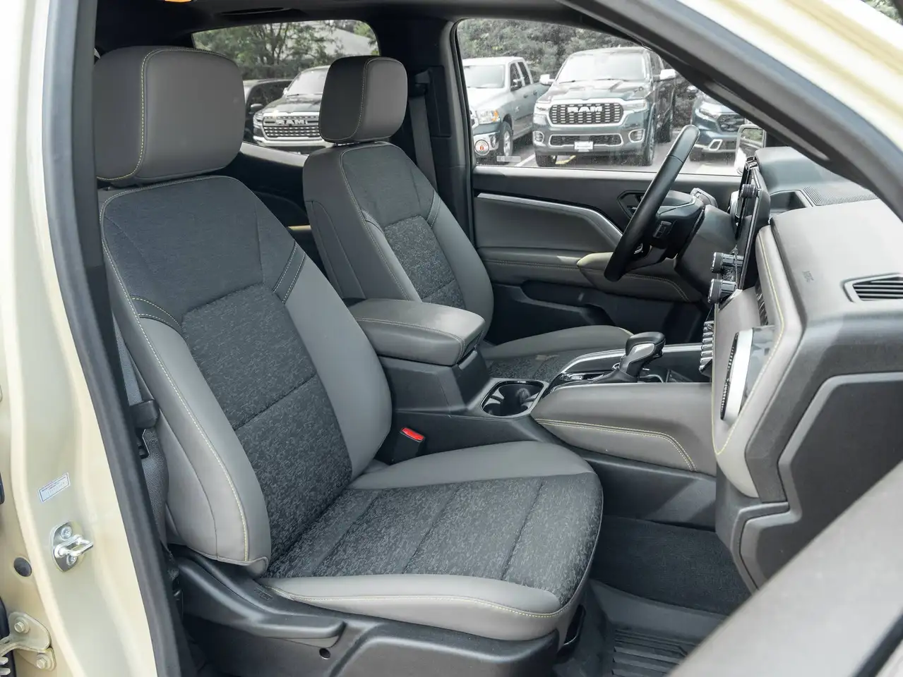 Chevrolet Colorado photo Chevrolet Colorado