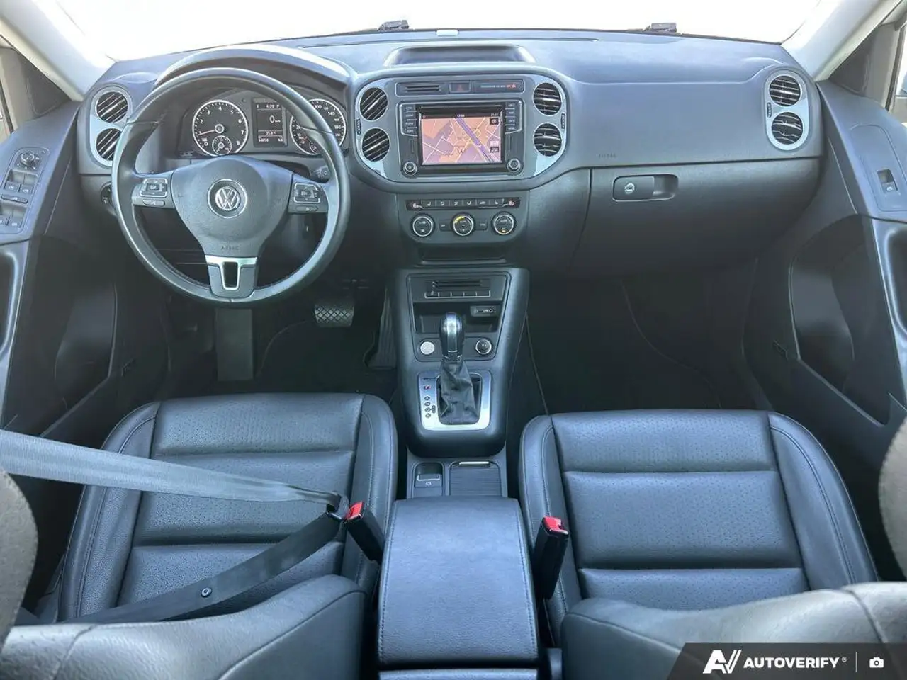 Volkswagen Tiguan снимка Volkswagen Tiguan