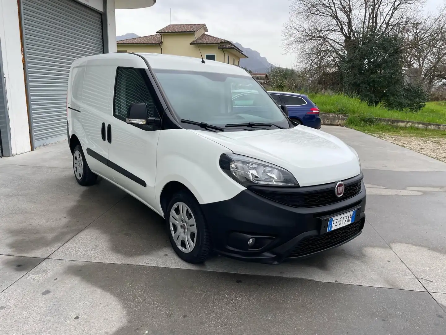 Fiat Doblo 3 posti Weiß - 1