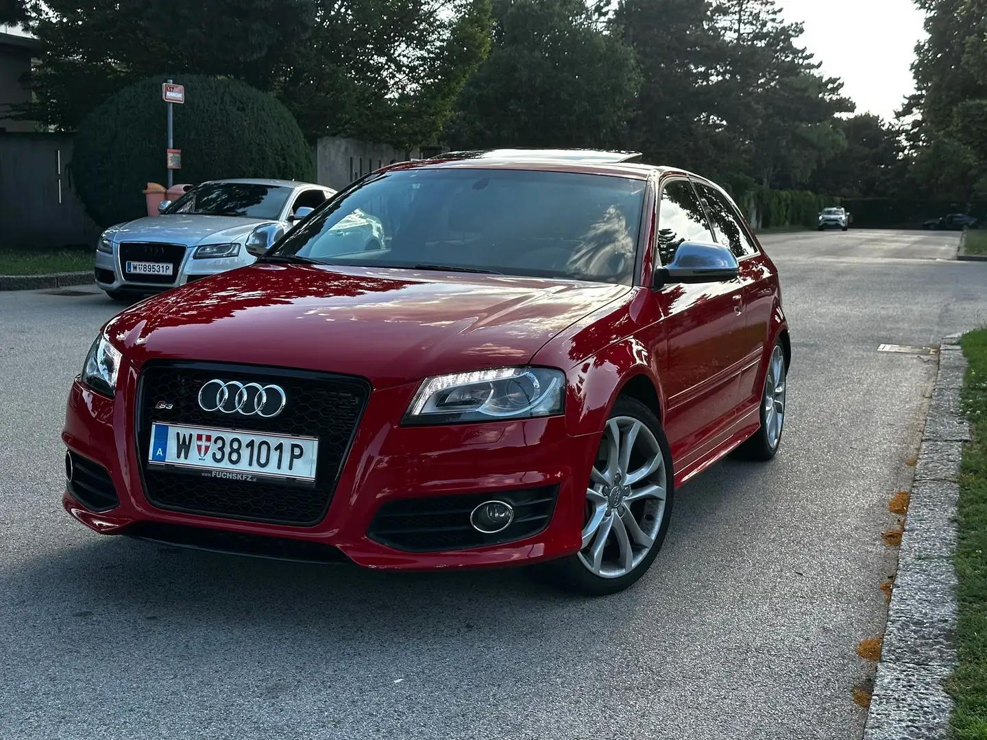 Audi S3 A3 2,0 TFSI quattro S-tronic Rot - 2
