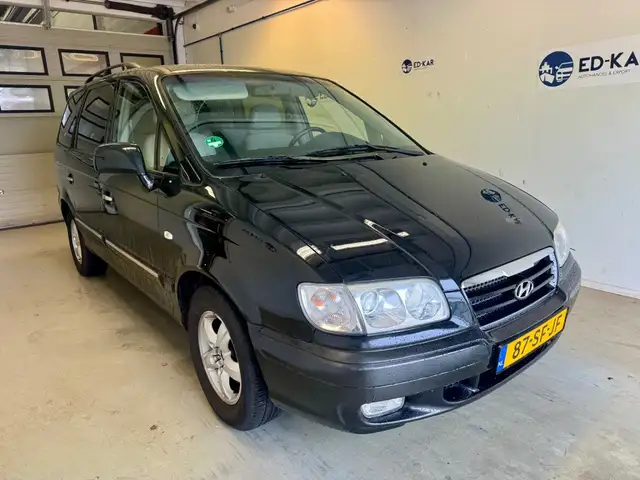 Hyundai Trajet view 6