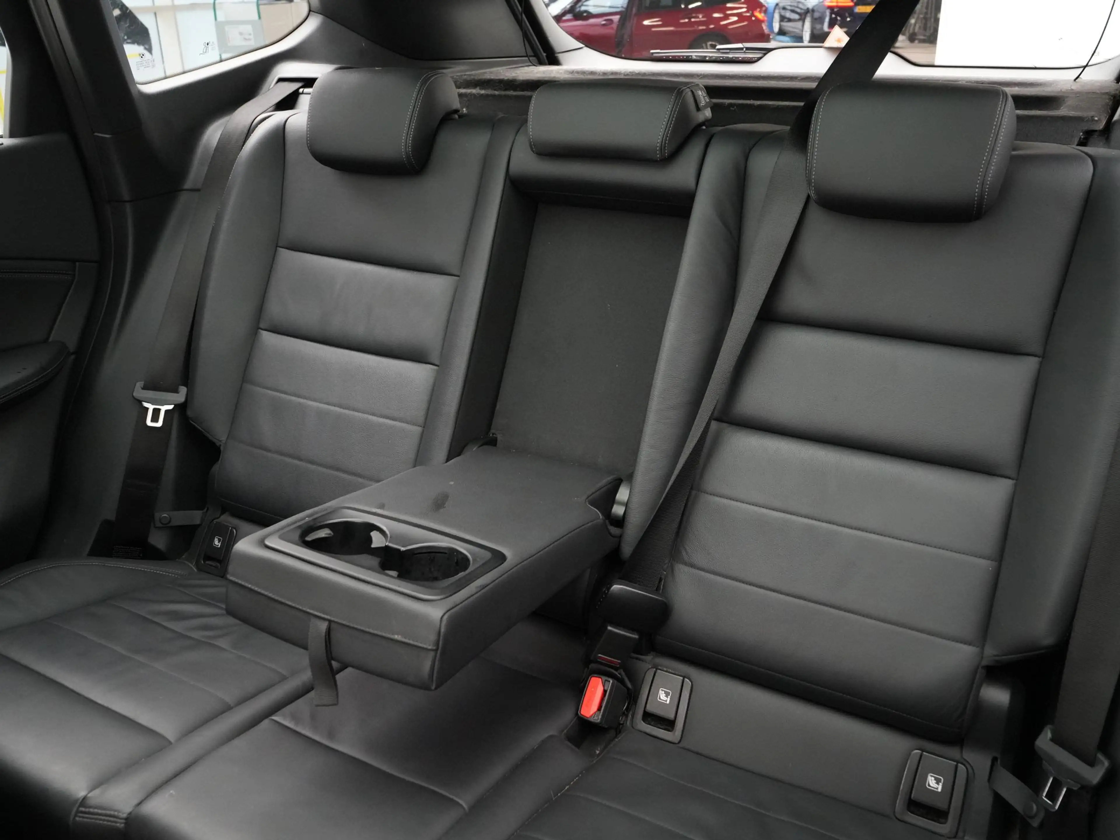 BMW X1 sDrive18i — photo 14