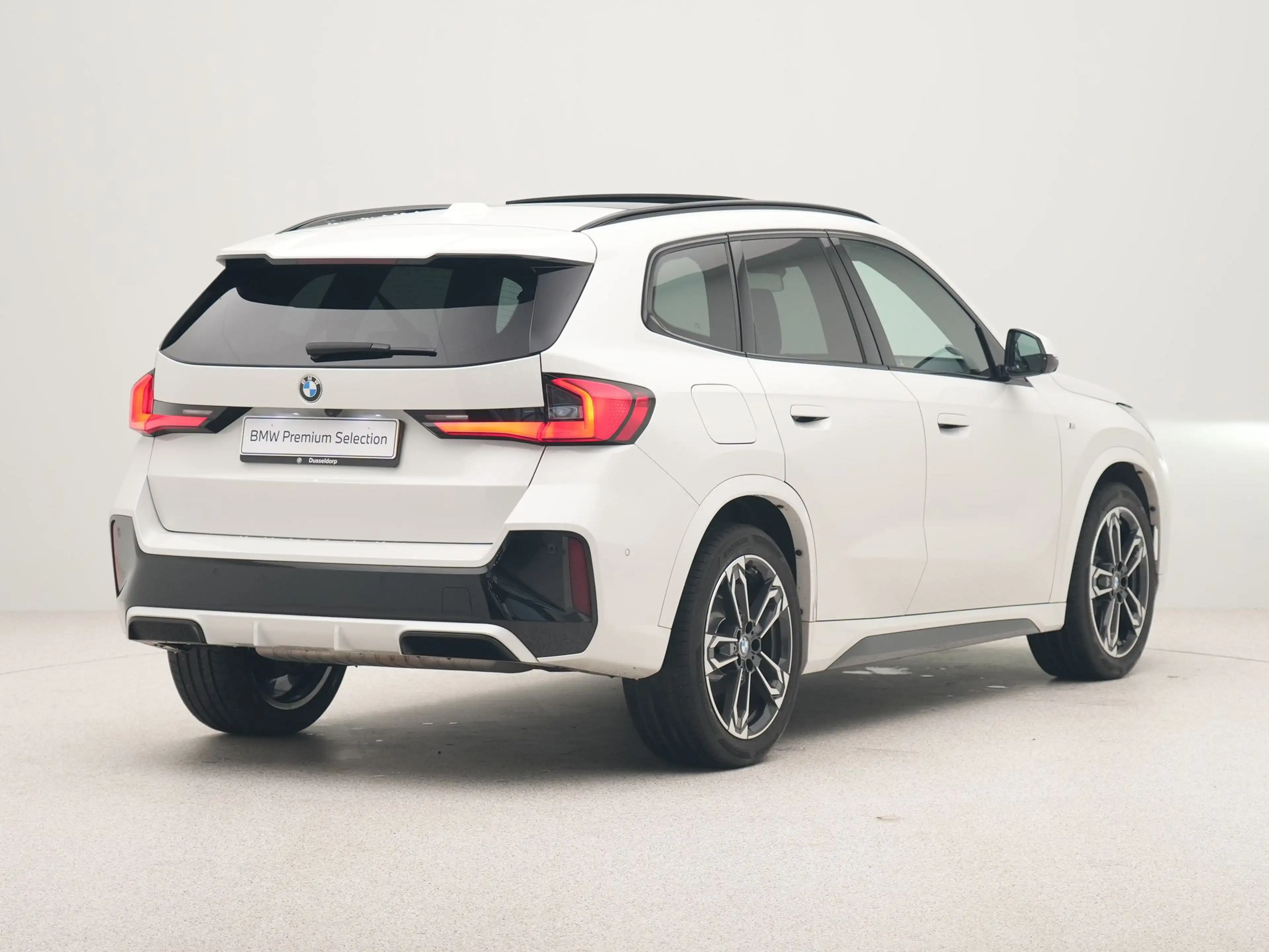 BMW X1 sDrive18i — photo 8