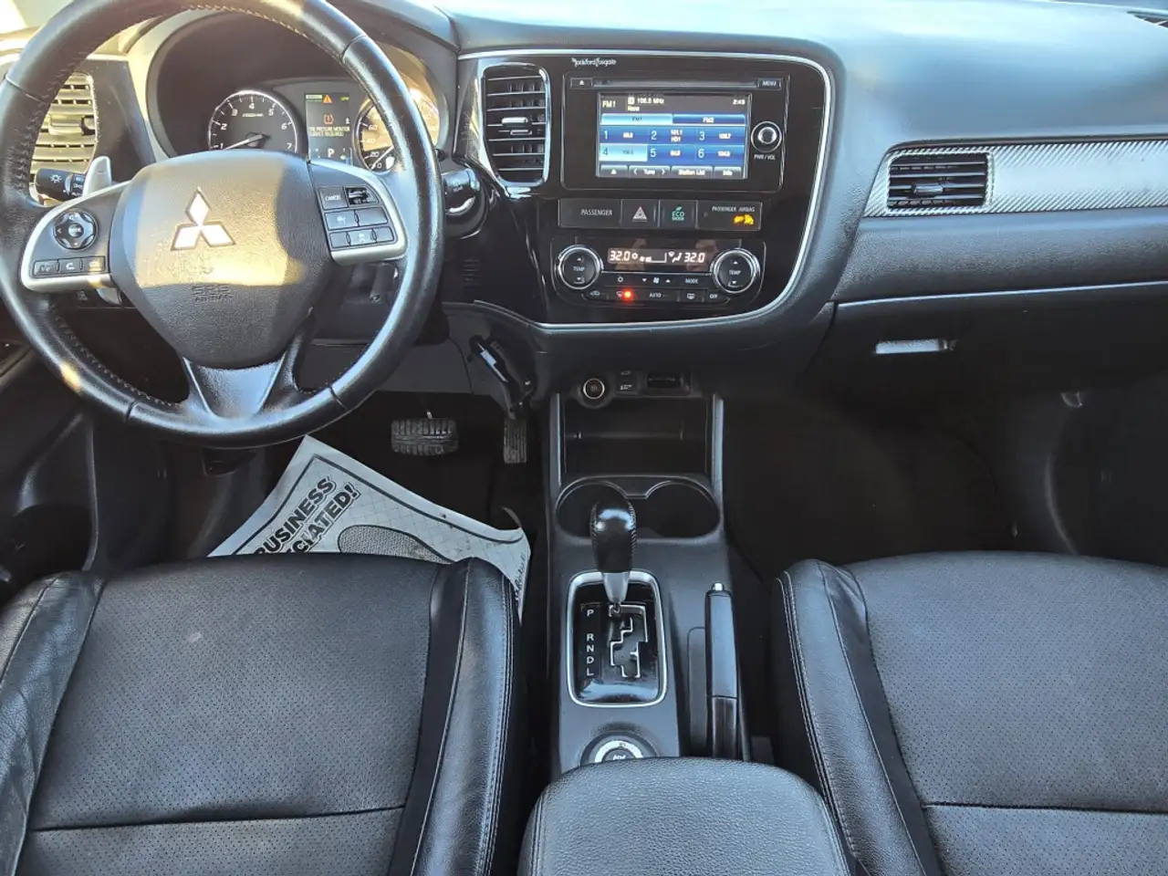 Mitsubishi Outlander снимка Mitsubishi Outlander