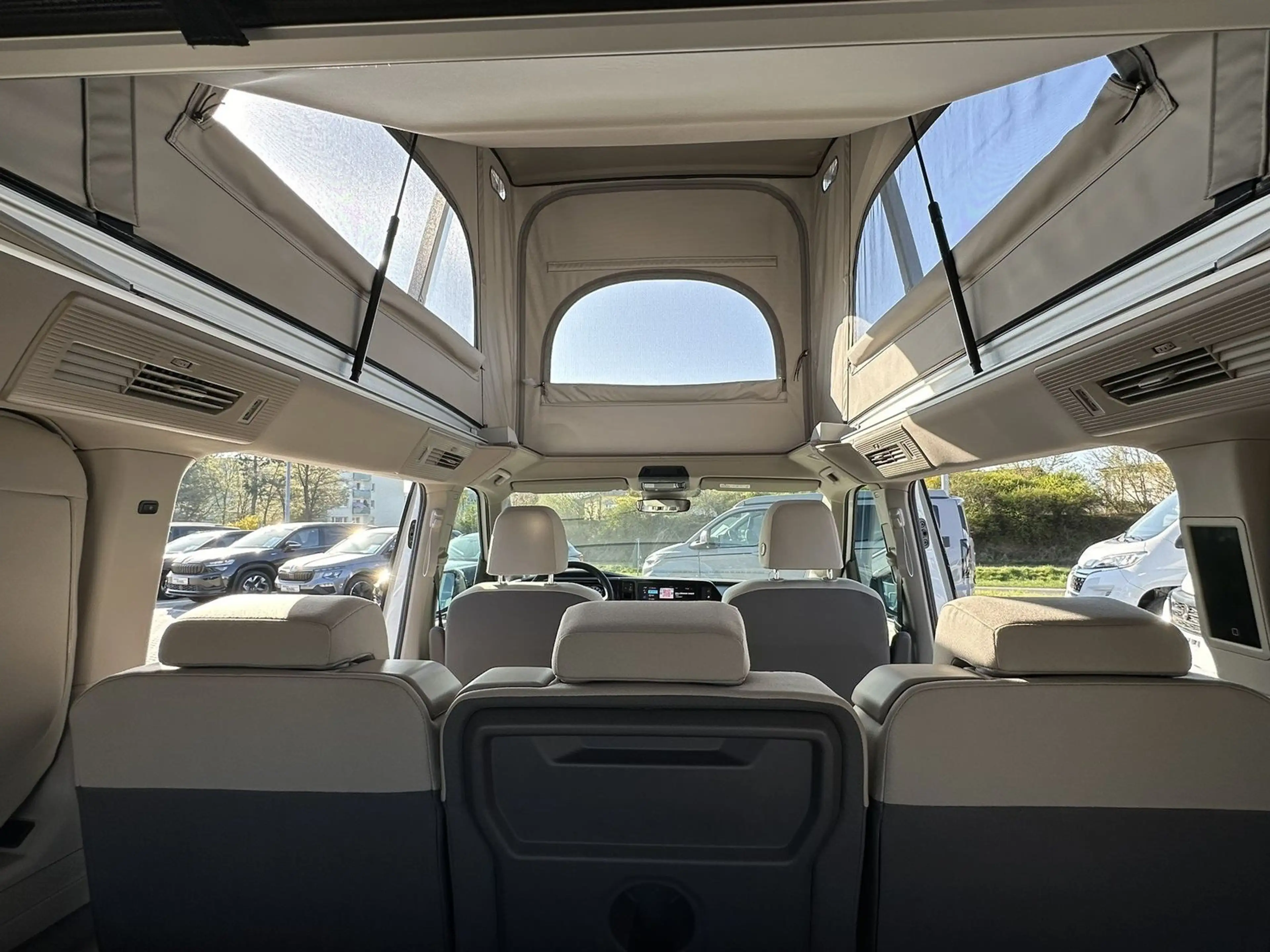 Volkswagen T7 California 2.0 TDI Beach Camper Markise AHK C — photo 8