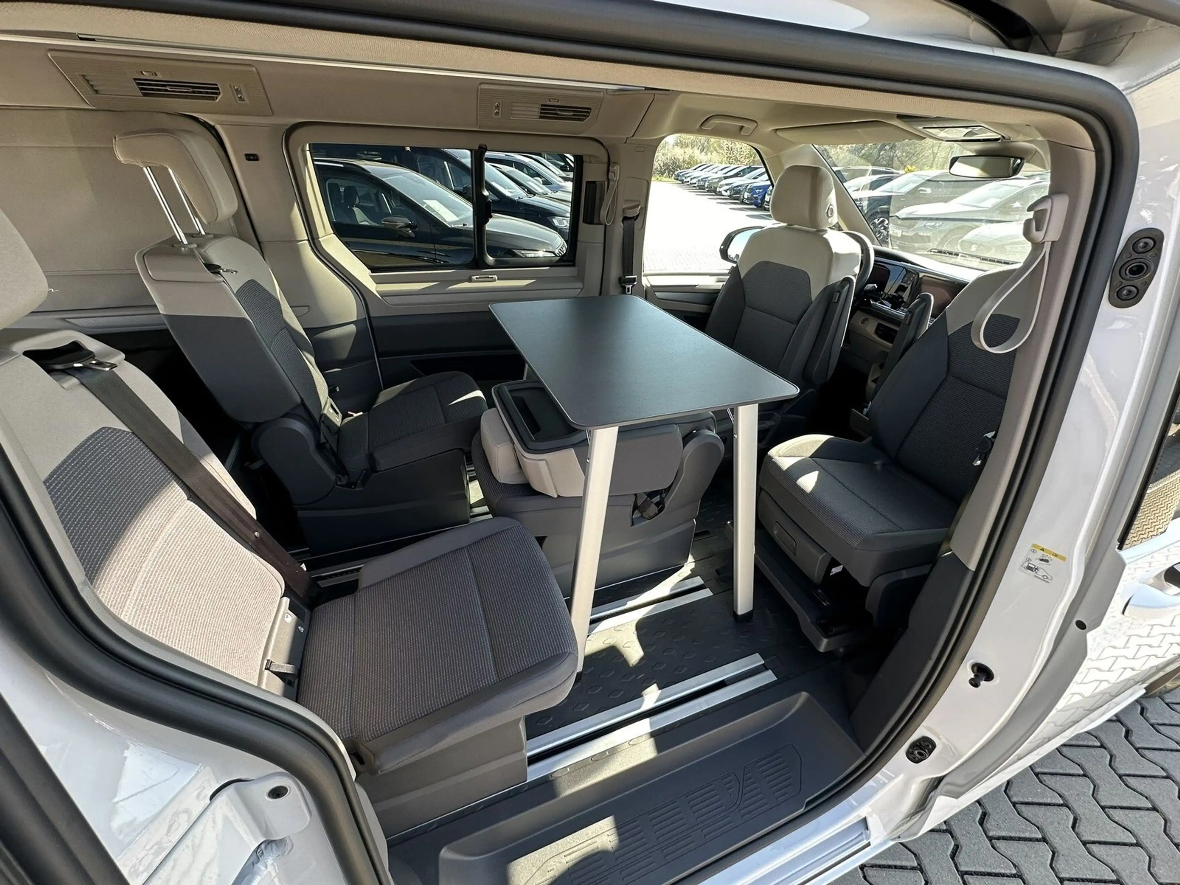 Volkswagen T7 California 2.0 TDI Beach Camper Markise AHK C — photo 12
