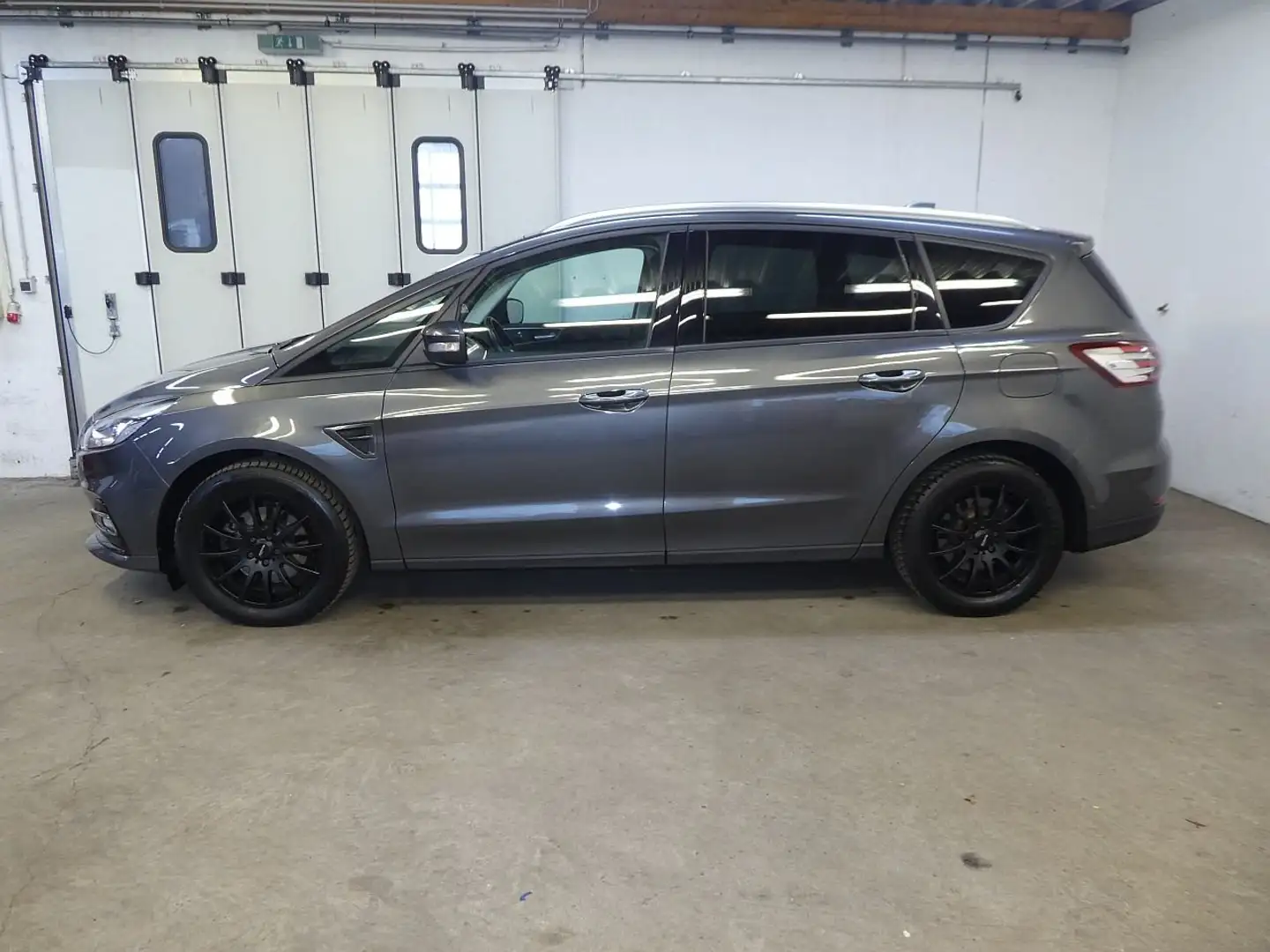 Ford S-Max 2.0 EcoBlue Aut. AHK, Kamera, W-Paket Grau - 2