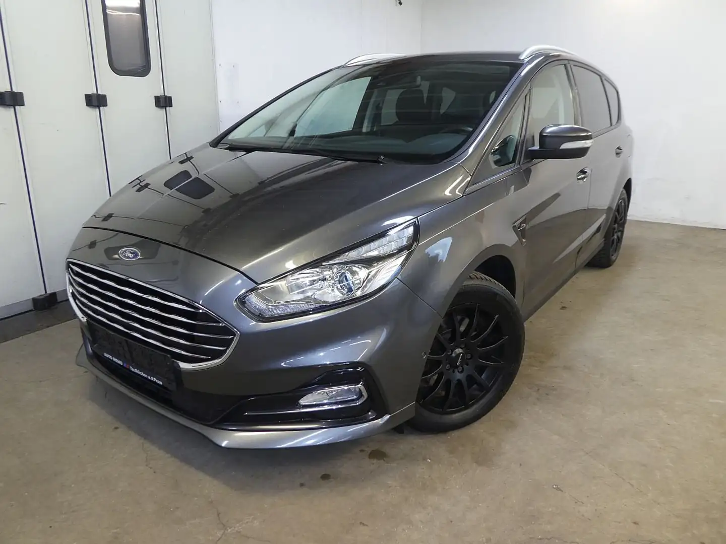 Ford S-Max 2.0 EcoBlue Aut. AHK, Kamera, W-Paket Grau - 1