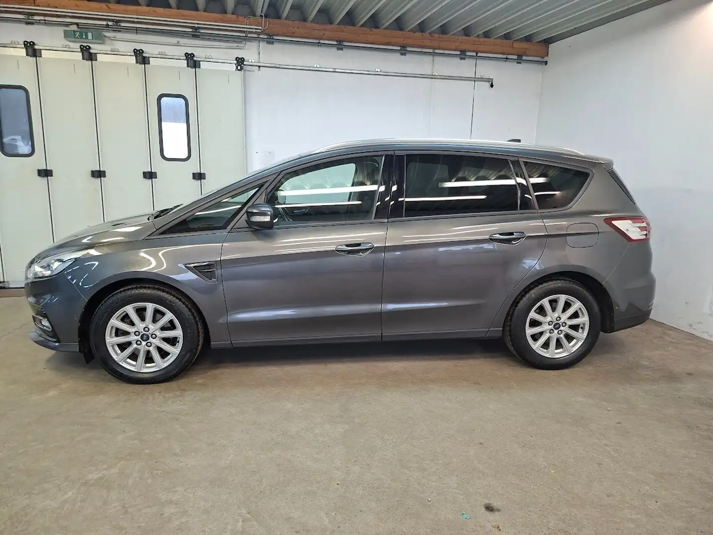 Ford S-Max 2.0 EcoBlue Aut. AHK, Kamera, W-Paket Grau - 2