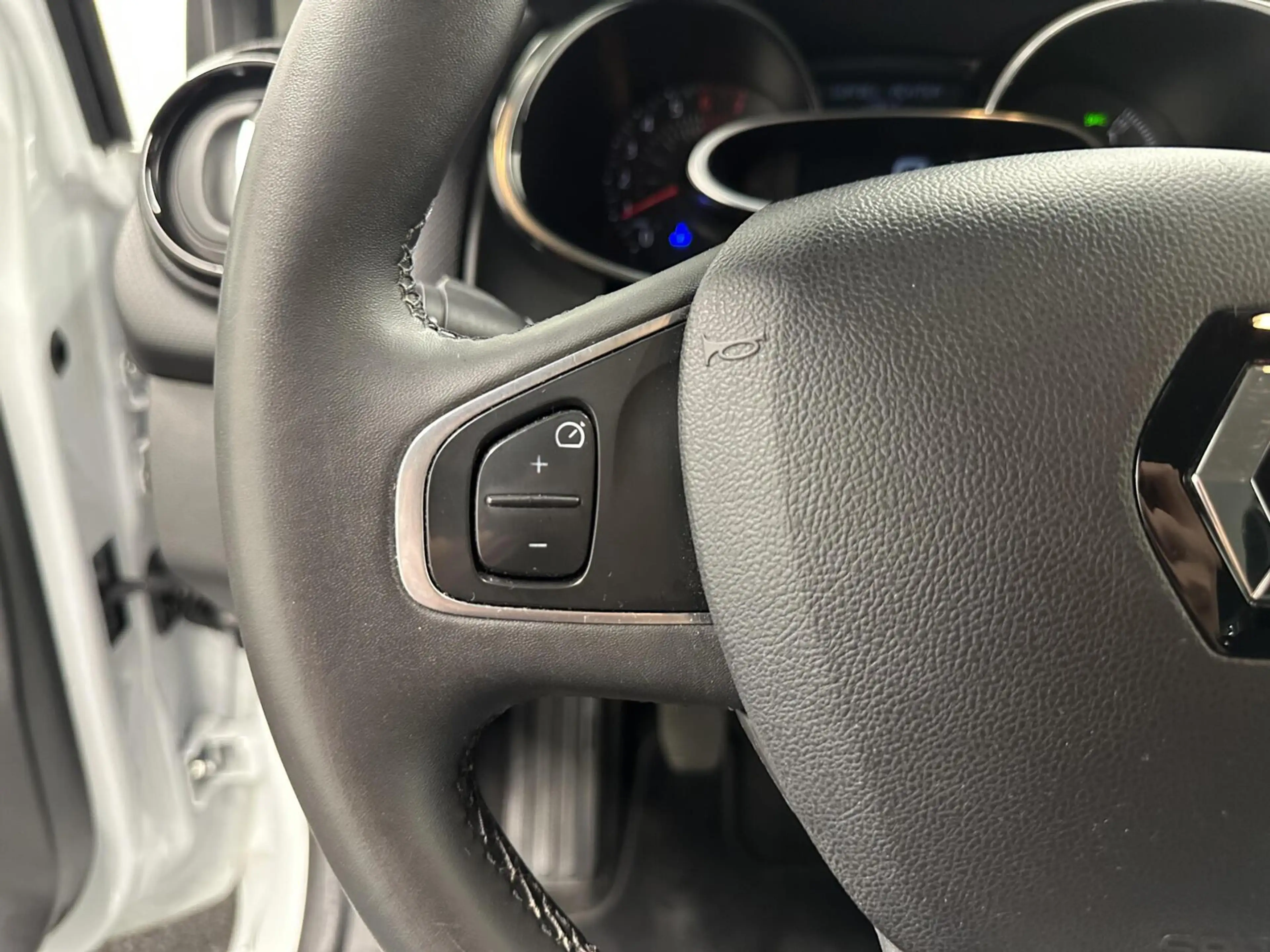 Renault Clio Estate 0.9 TCe Intens CRUISE NAVIGATIE LM ECC. — photo 18