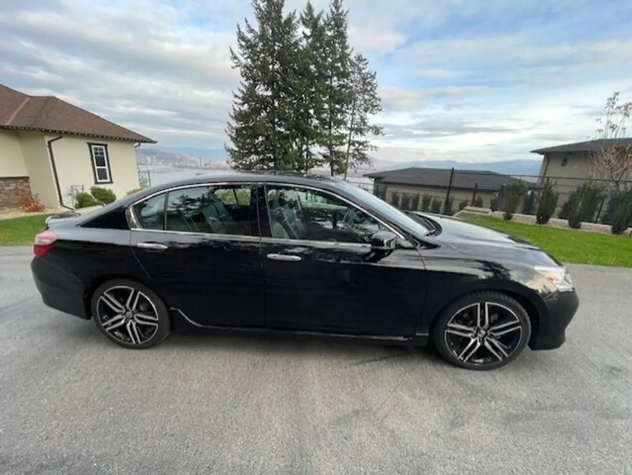 Honda Accord снимка Honda Accord