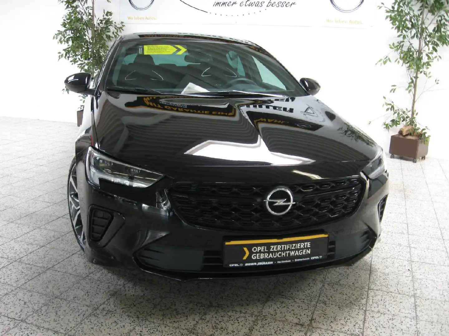 Opel Insignia GSi 4x4 Schwarz - 2