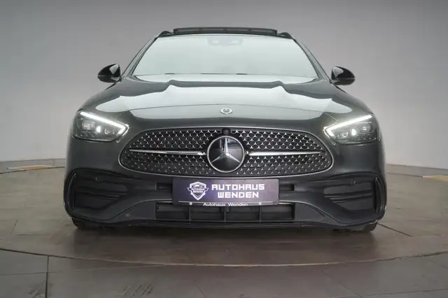 Mercedes-Benz 300 view 2