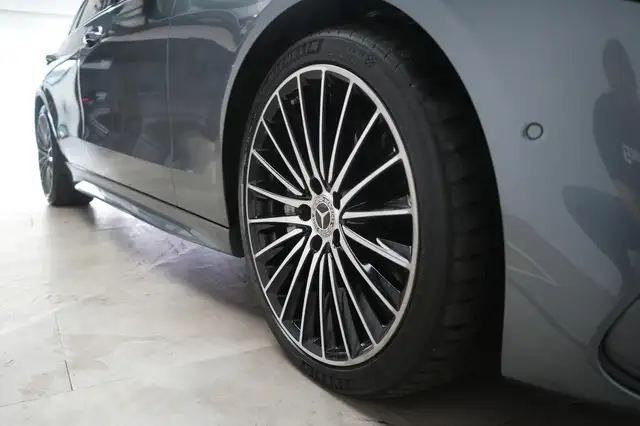 Mercedes-Benz 300 view 14