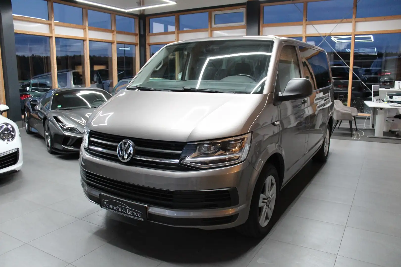 Volkswagen T6 Multivan T6 Bus Multivan 2.0 TDI DSG Trendline Beige - 1