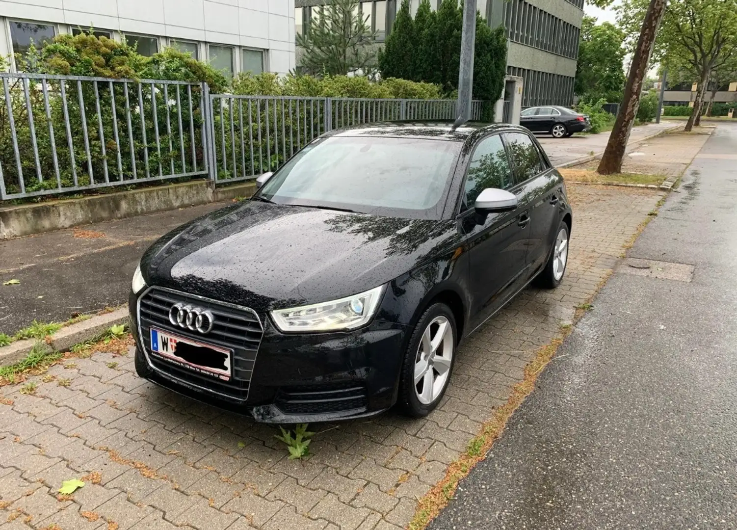 Audi A1 A1 SB 1,4 TDI intense S-tronic intense Schwarz - 1