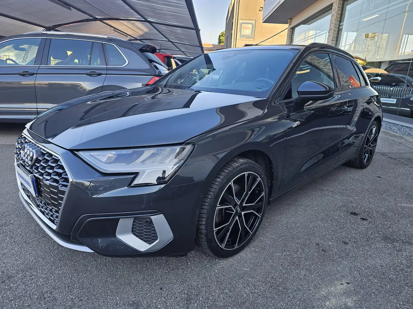 Audi A3 Sportback  35 1.5 tfsi mhev Edition One s-tronic Gris - 1