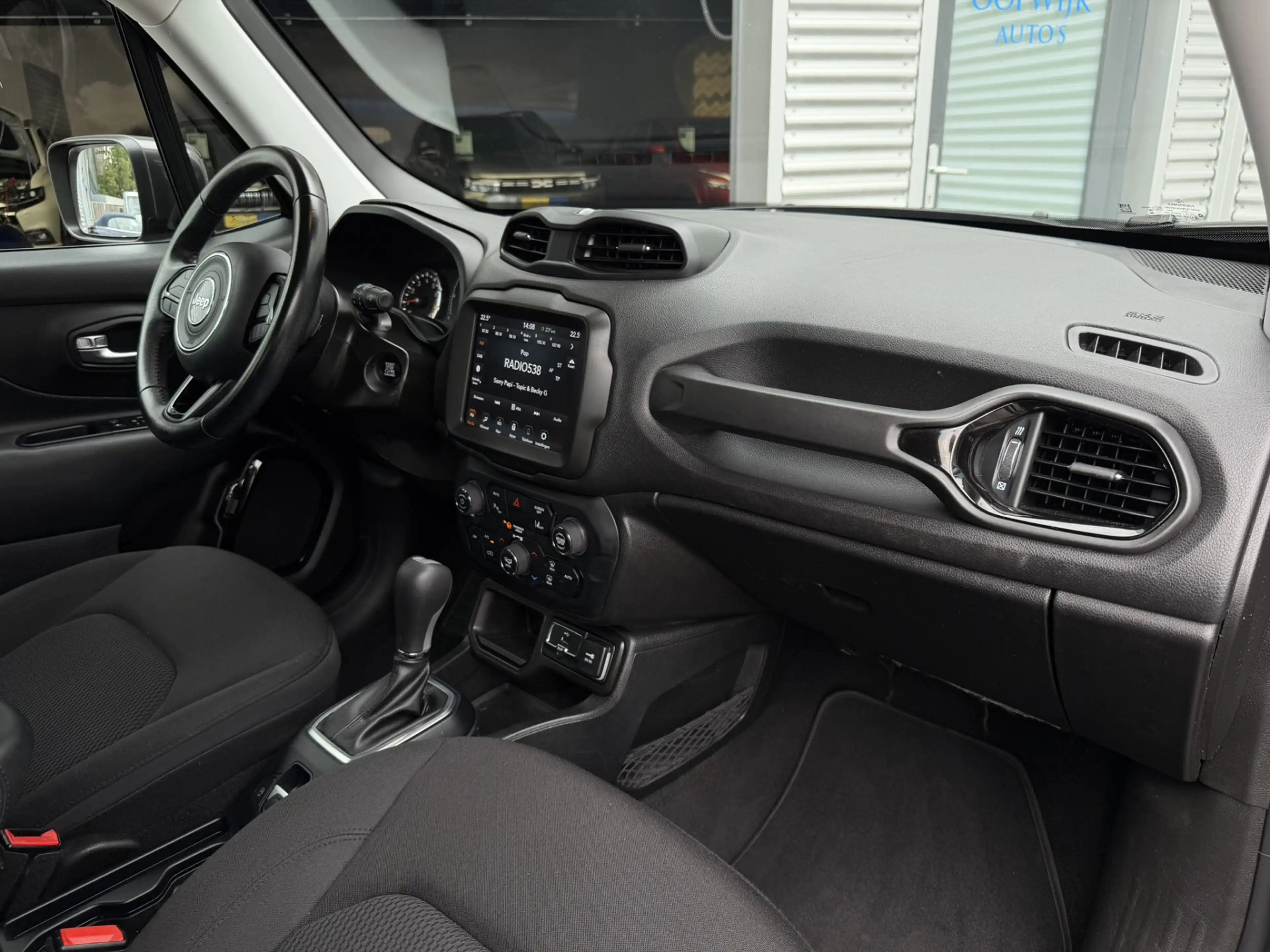 Jeep Renegade 1.3T-e Limited Automaat Clima Navi CarPlay Keyless — photo 16