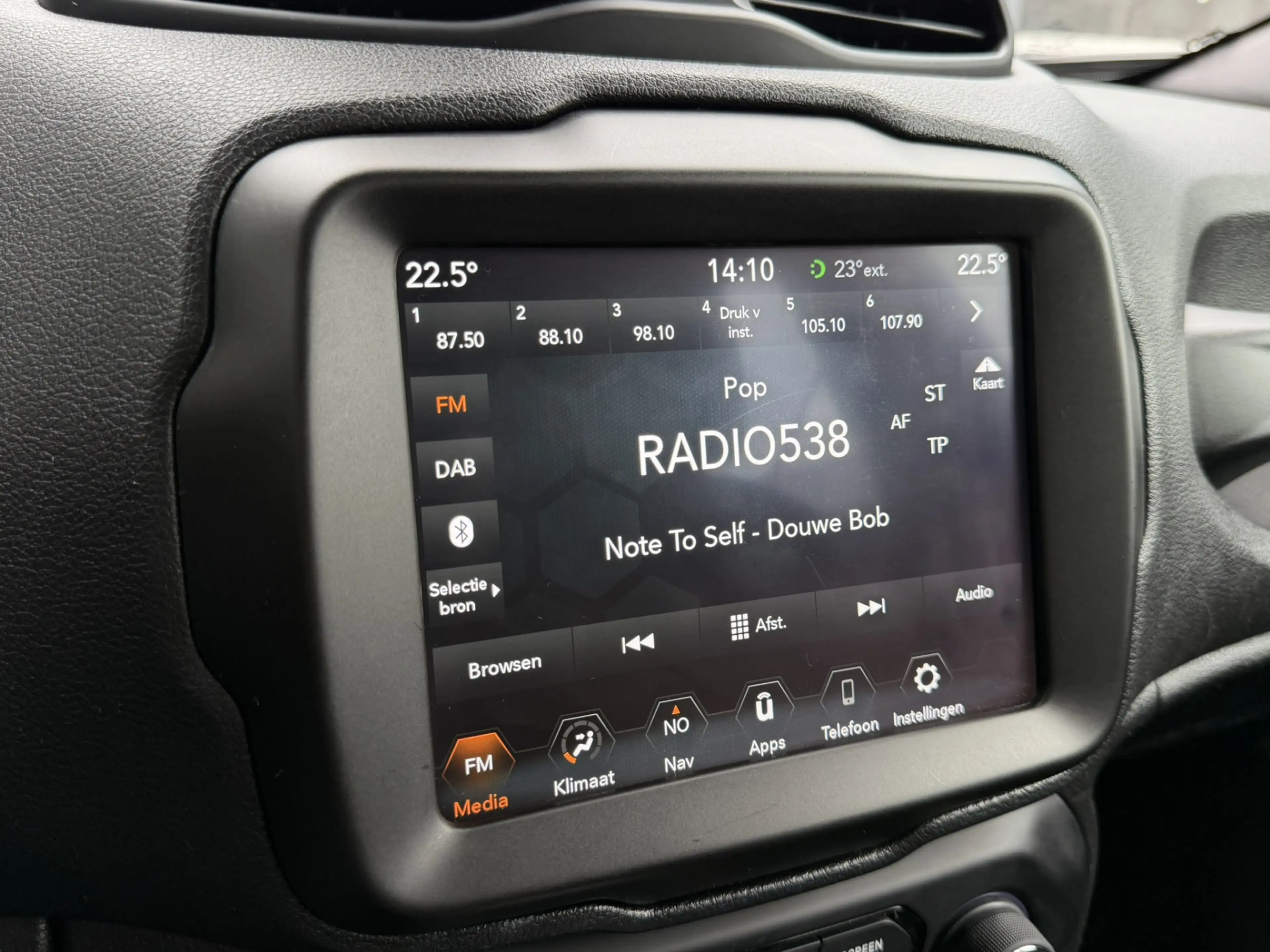 Jeep Renegade 1.3T-e Limited Automaat Clima Navi CarPlay Keyless — photo 9