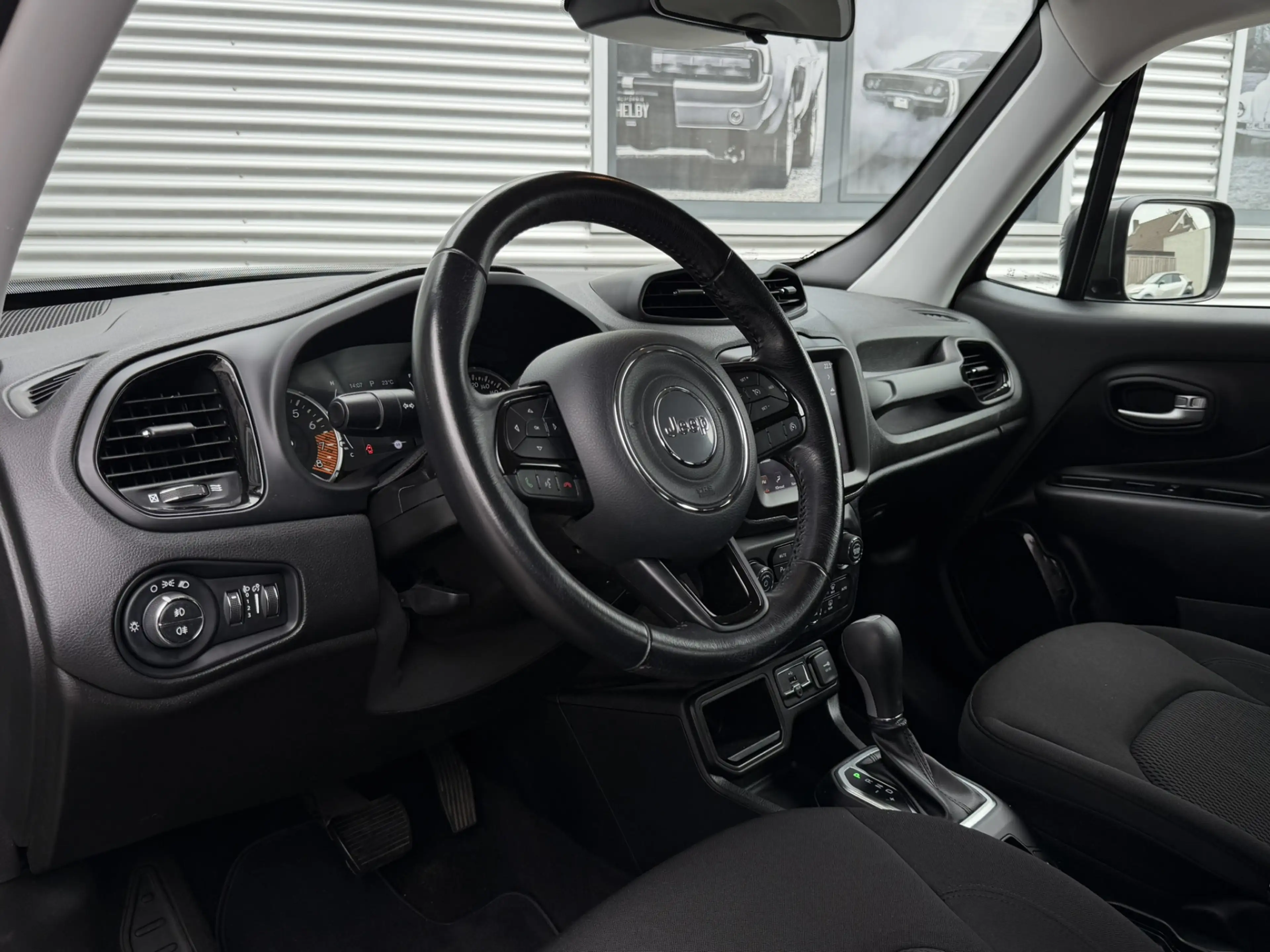Jeep Renegade 1.3T-e Limited Automaat Clima Navi CarPlay Keyless — photo 4
