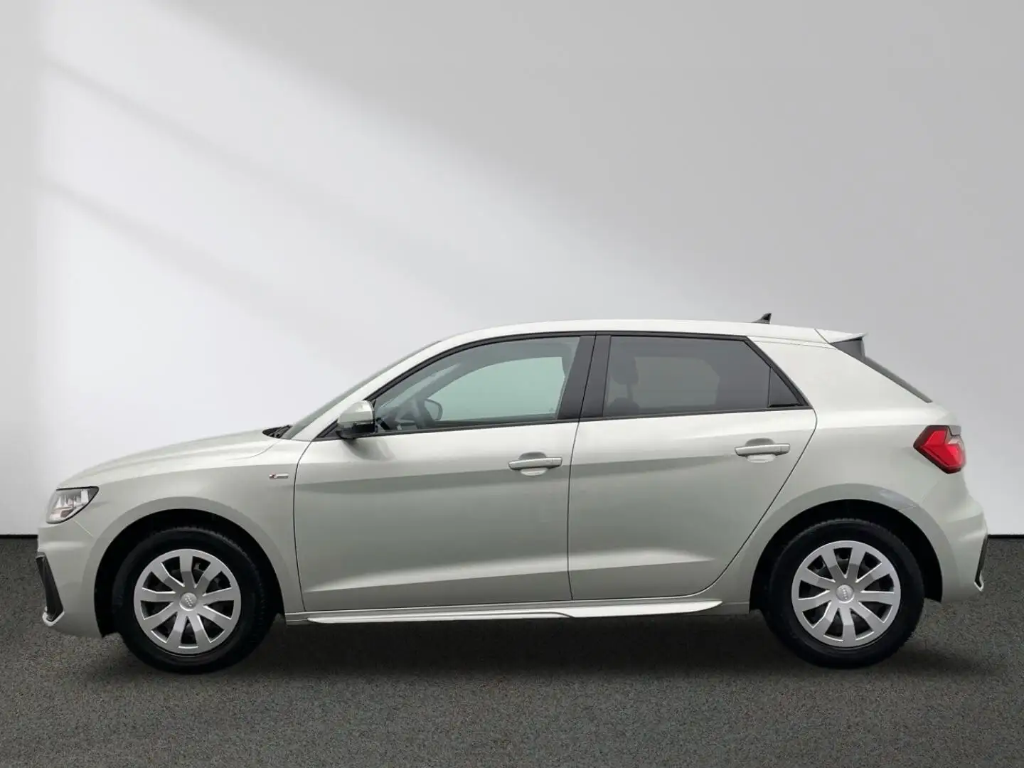 Audi A1 Sportback 25 TFSI S line MMI PDC SHZ Silber - 2