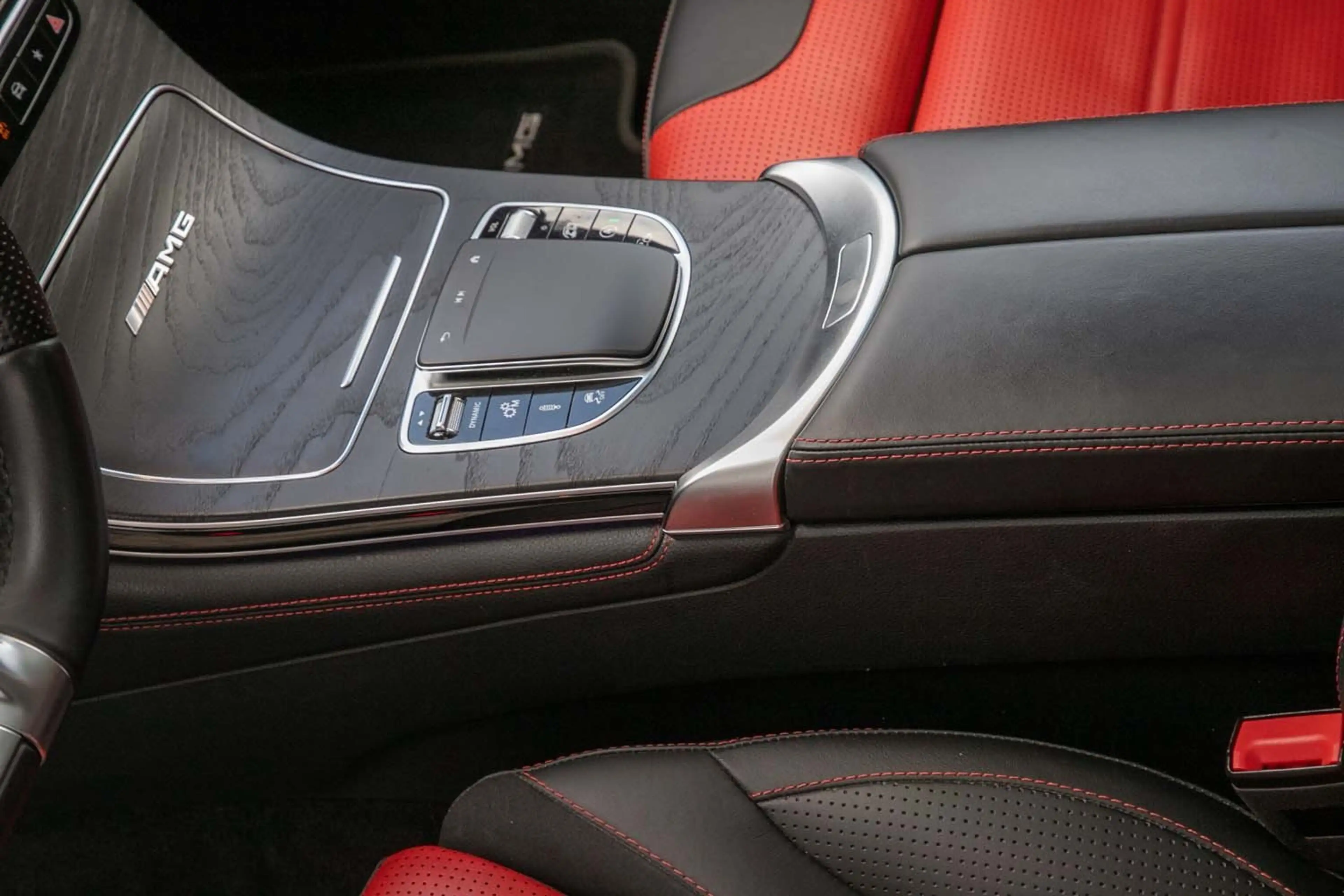 Mercedes-Benz GLC 63 AMG 4 Matic Pano RfKamera Navi — photo 10