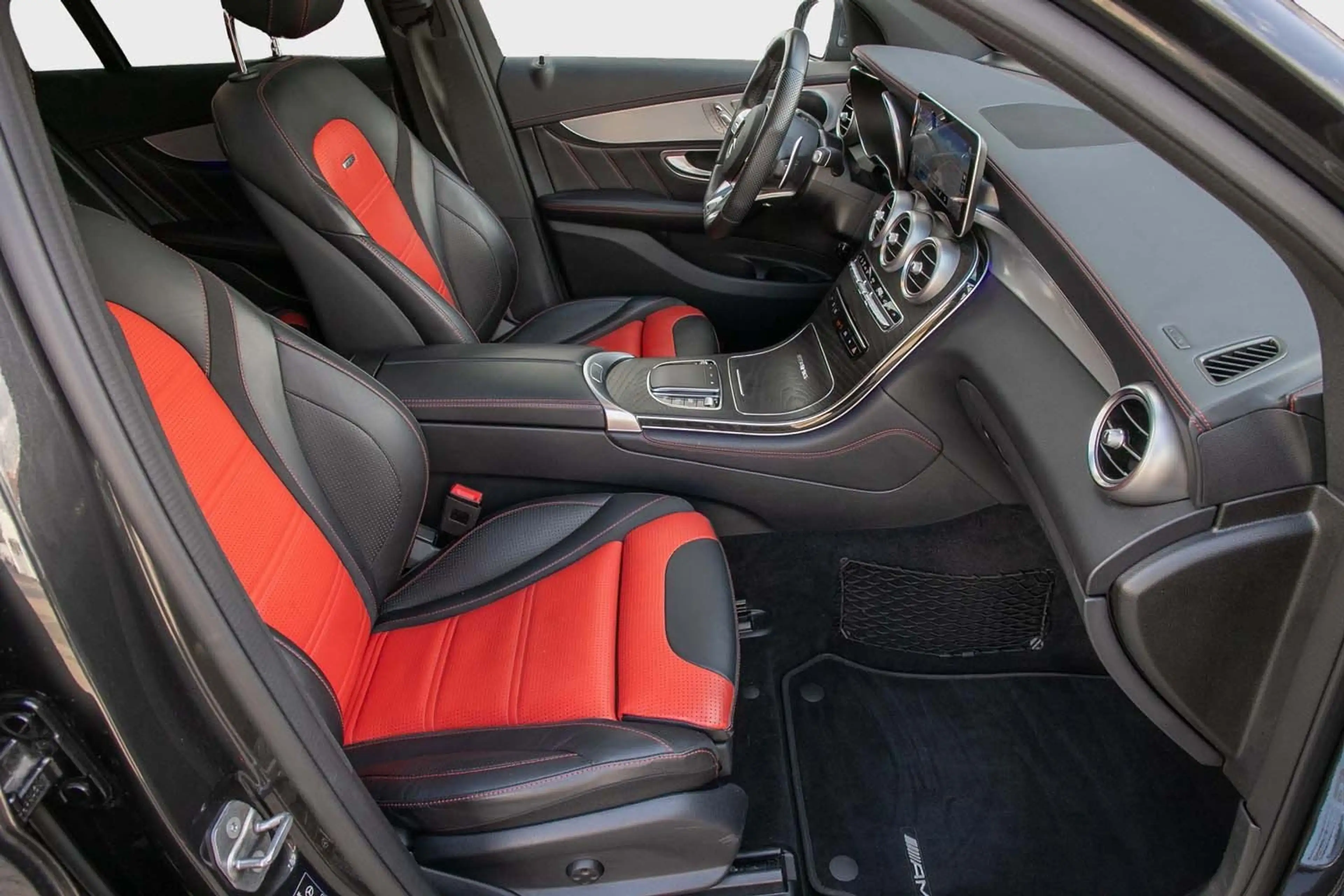 Mercedes-Benz GLC 63 AMG 4 Matic Pano RfKamera Navi — photo 4