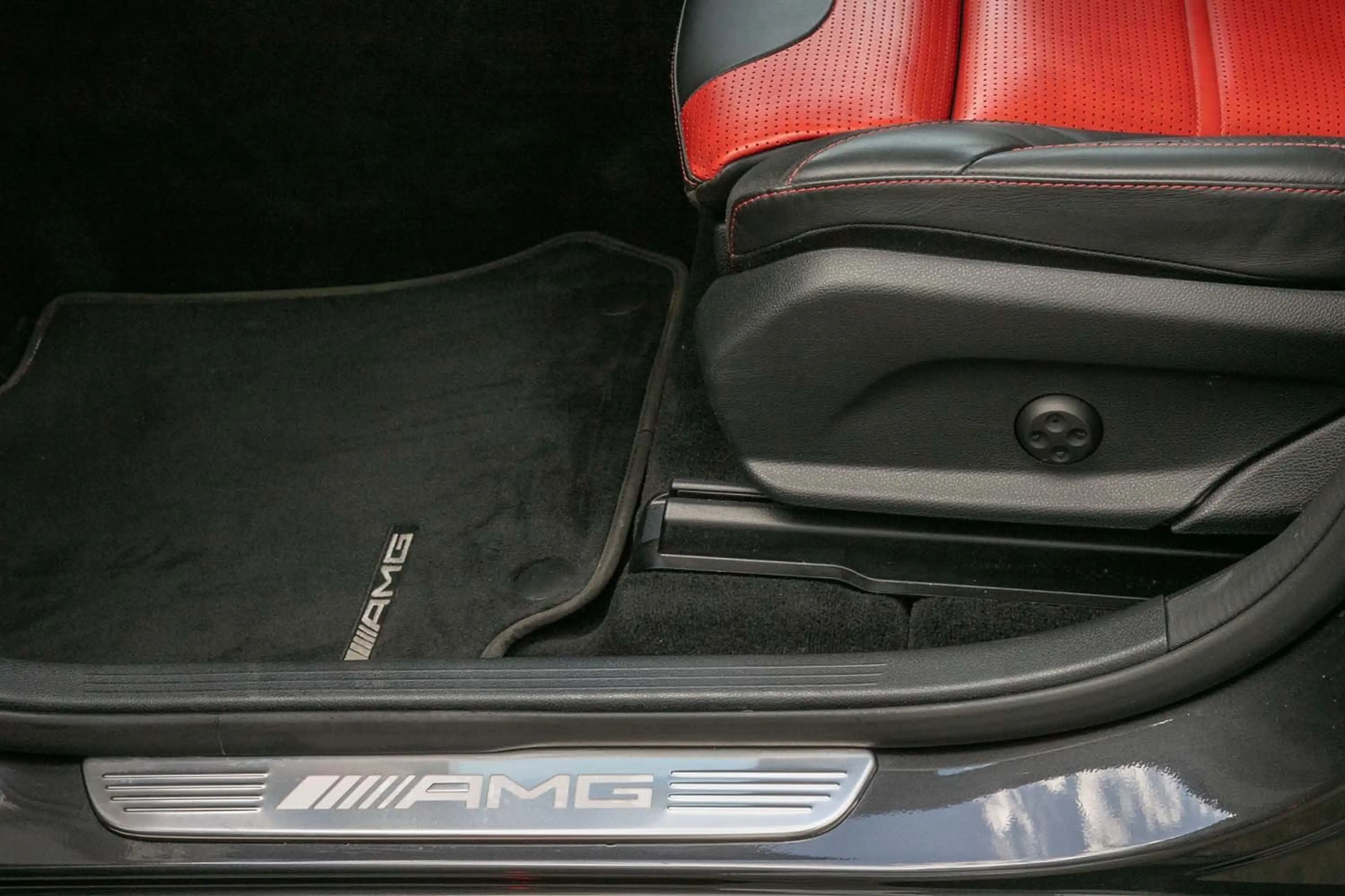 Mercedes-Benz GLC 63 AMG 4 Matic Pano RfKamera Navi — photo 13