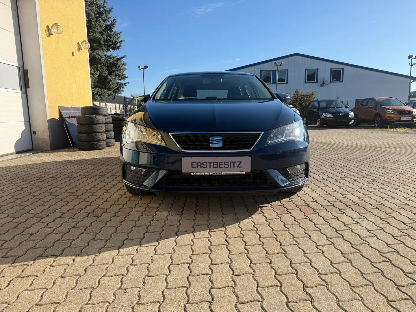 SEAT Leon 1.2 benzinTSI referents 5 türig Blau - 1