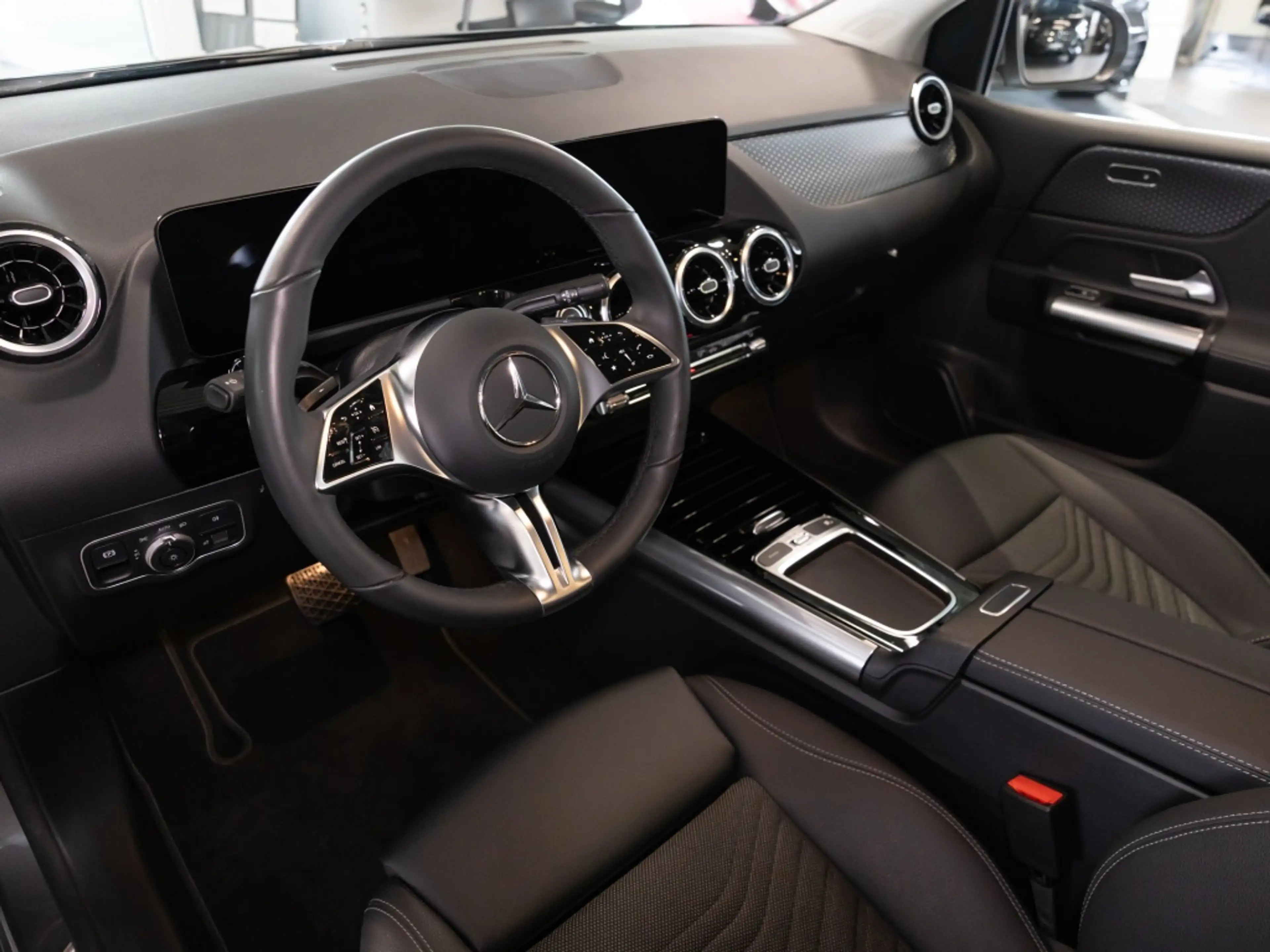 Mercedes-Benz B 200 d , PROGRESSIVE KAMERA SPUR PDC SHZ — photo 7