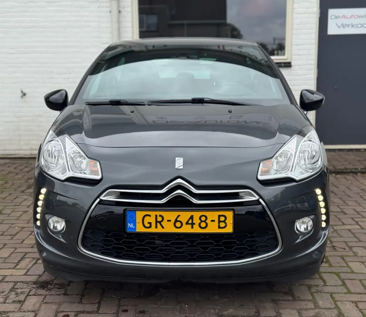 DS Automobiles DS 3 1.2 PureTech Business Gris - 2