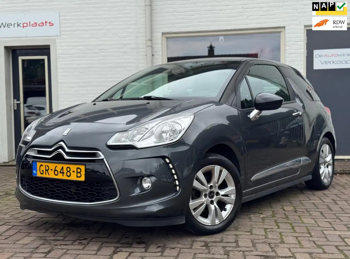 DS Automobiles DS 3 1.2 PureTech Business Gris - 1