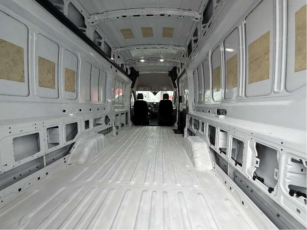 2022 Ford Transit Cargo Van