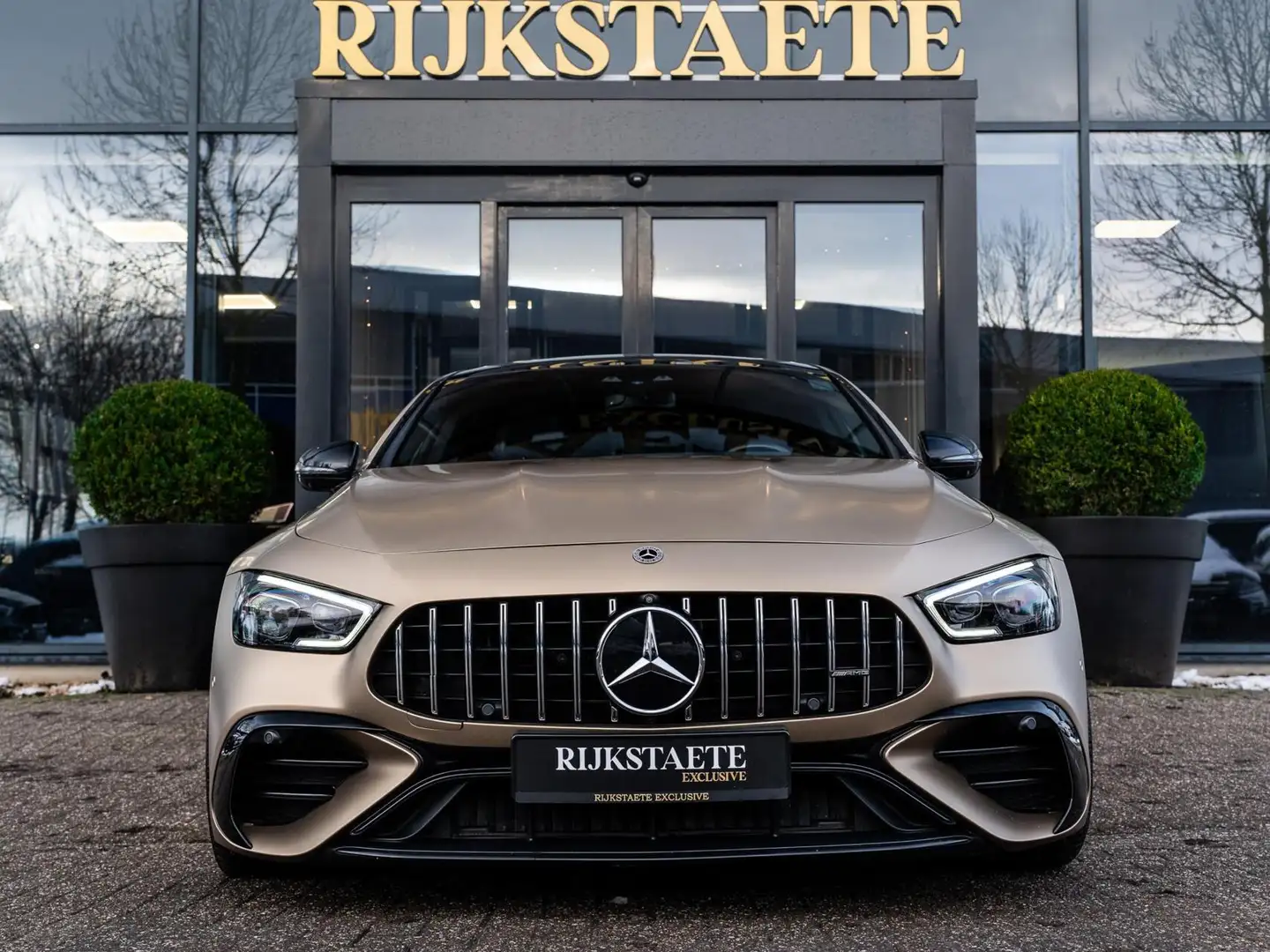 Mercedes-Benz AMG GT 4-Door Coupe AMG 53 4MATIC+|PANO|360°|BURM. Jaune - 2