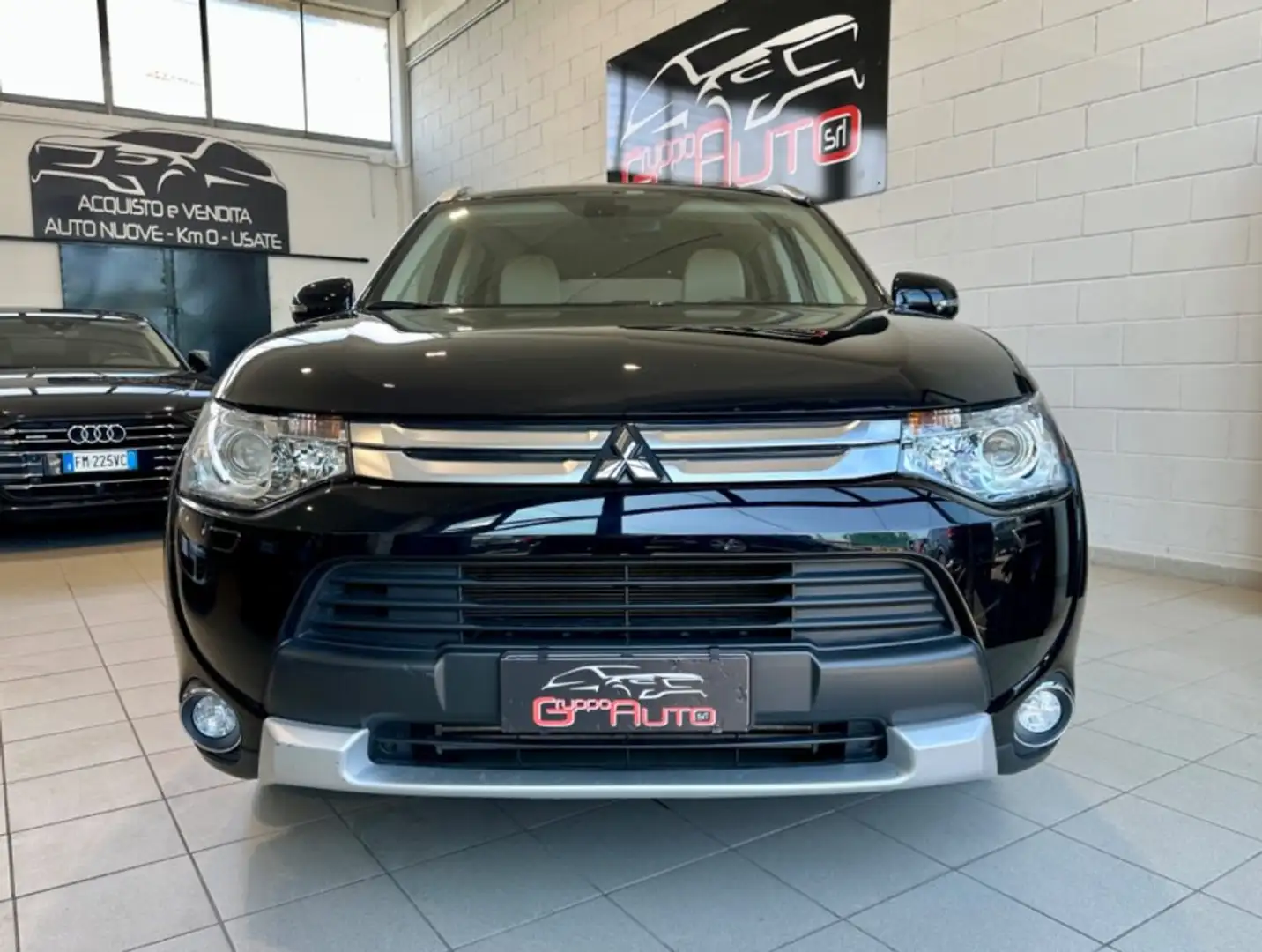 Mitsubishi Outlander 2.2 DI-D 4WD Instyle *7 POSTI*TETTO*ACC* Nero - 2