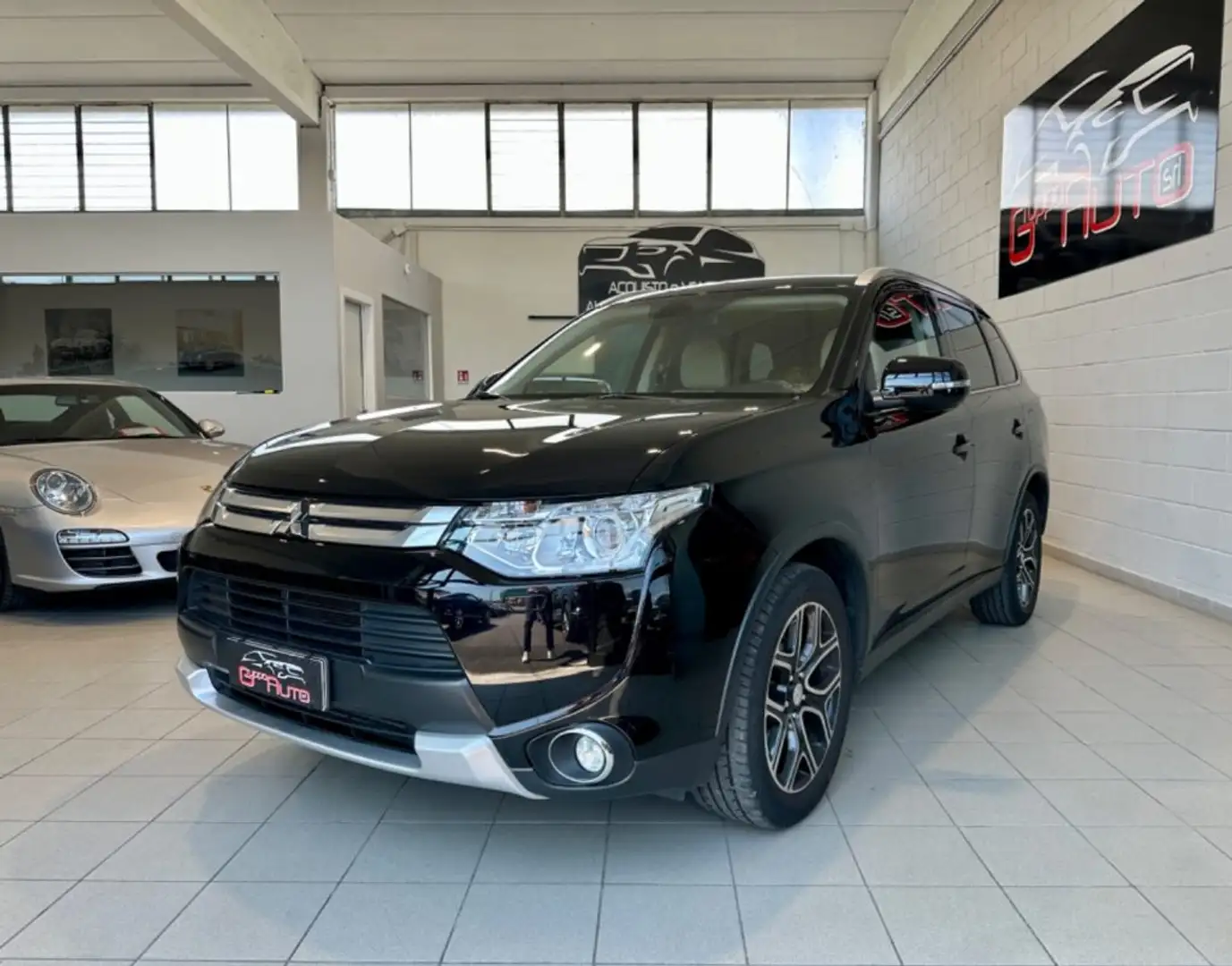 Mitsubishi Outlander 2.2 DI-D 4WD Instyle *7 POSTI*TETTO*ACC* Nero - 1