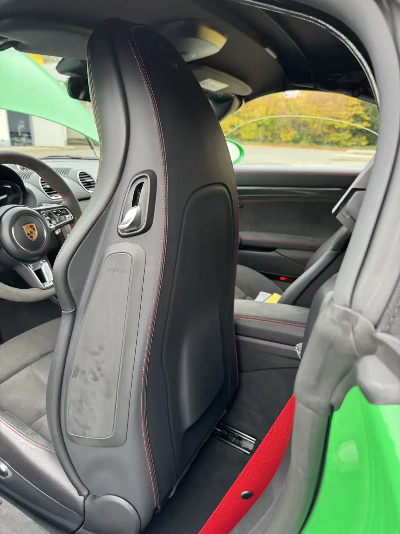 Porsche 718 Spyder PDK Voll Verde - 2
